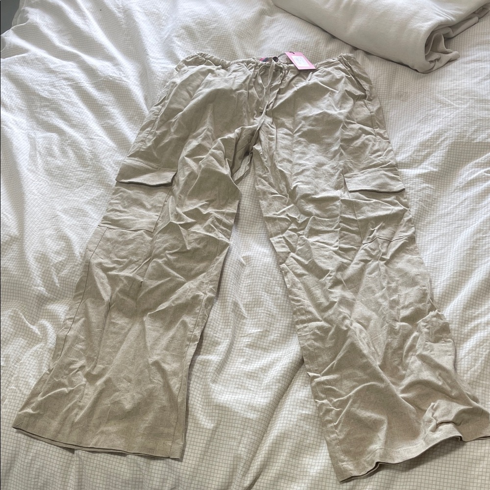 Edikted Beige Cargo Pants